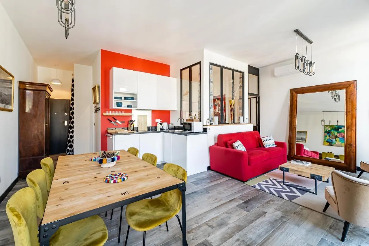 T2 Chic, Vue Vieux-Port Et Notre Dame, Atypique, Calme, Clim, 48M2, Acces Autonome Avec Code Apartment Marseille 0*,  France