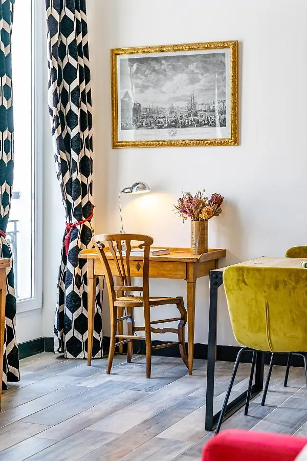 T2 Chic, Vue Vieux-Port Et Notre Dame, Atypique, Calme, Clim, 48M2, Acces Autonome Avec Code Apartment Marseille